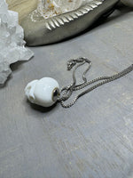 Cargar imagen en el visor de la galería, Skull Bottle Necklace Kit
